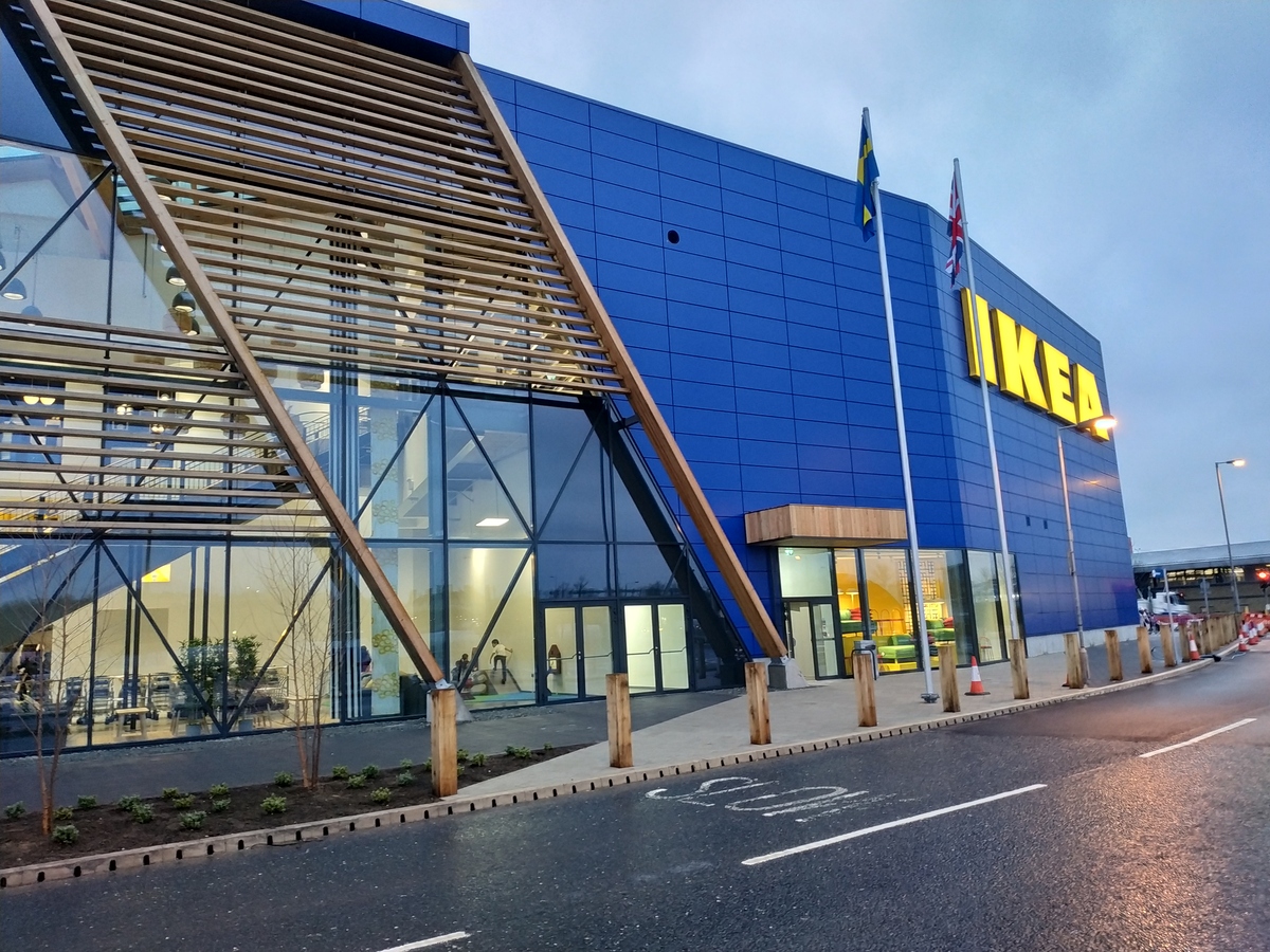 Discovering_the-Worlds_Top_21-Sustainable_Buildings_Ikea_Greenwich_Neuroject_22.jpg