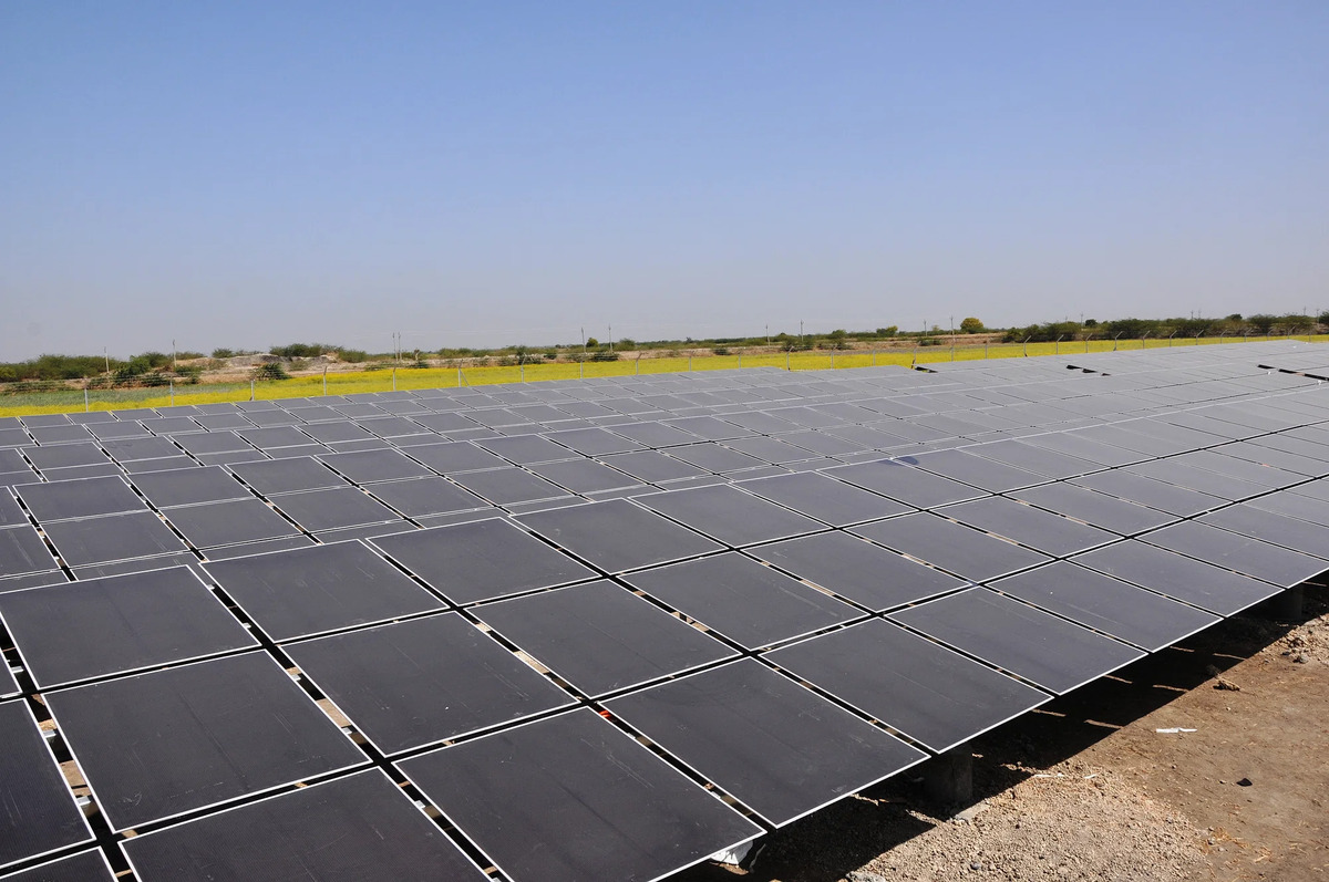 Top_17_Largest_Construction_Projects_in_the_World_2023_Reviews_Dholera_Solar_Power_Plant_Neuroject.jpg