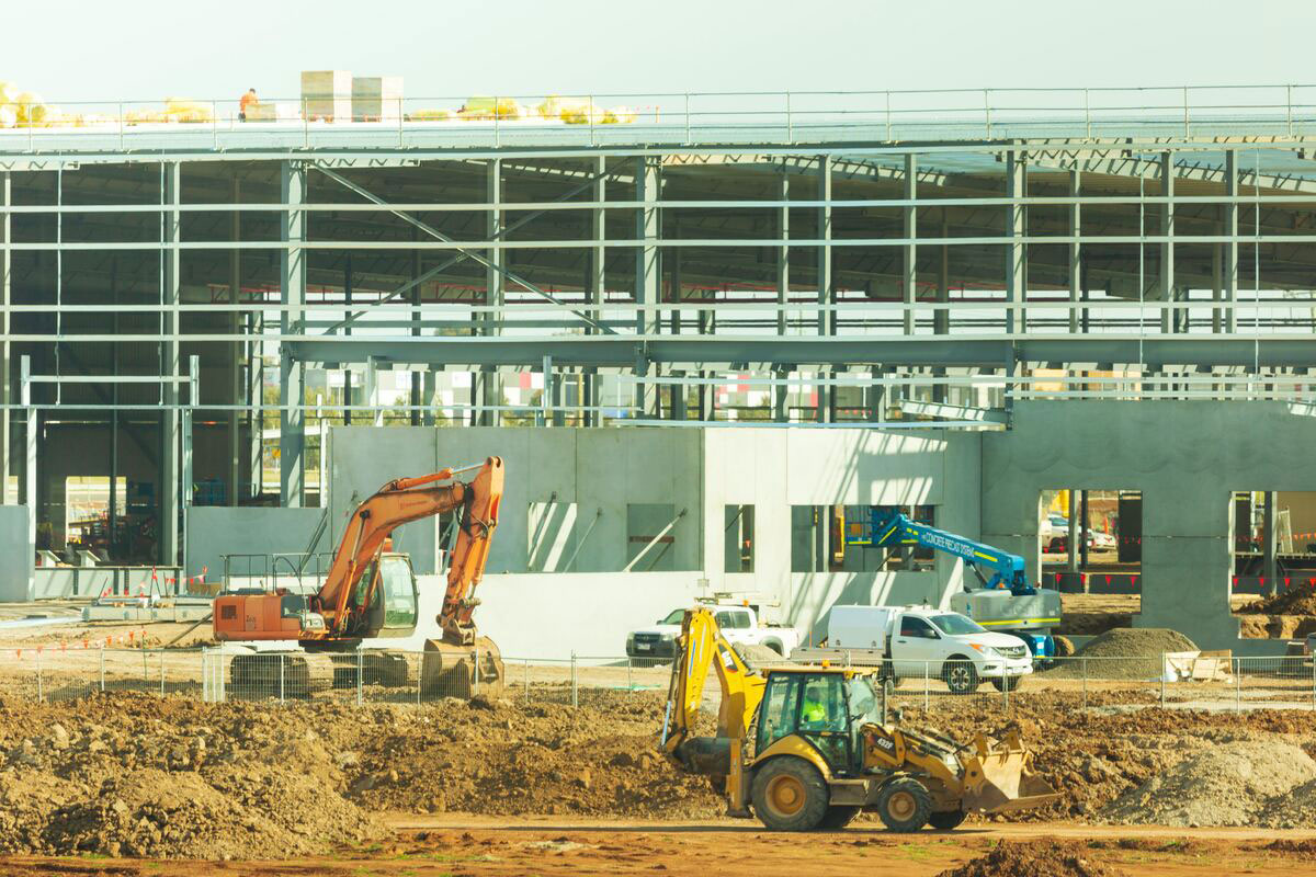 Construction-Site-Safety-workers-working-in-machines