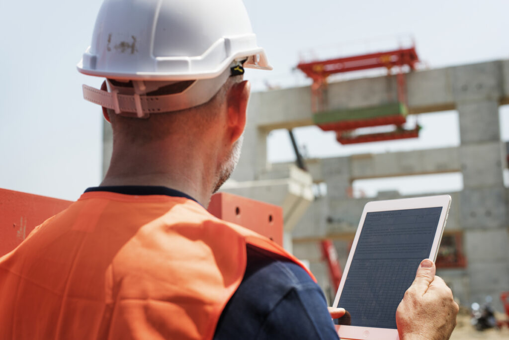 Construction-Worker-Working-Outdoors-with-Project-Internet-in-Construction