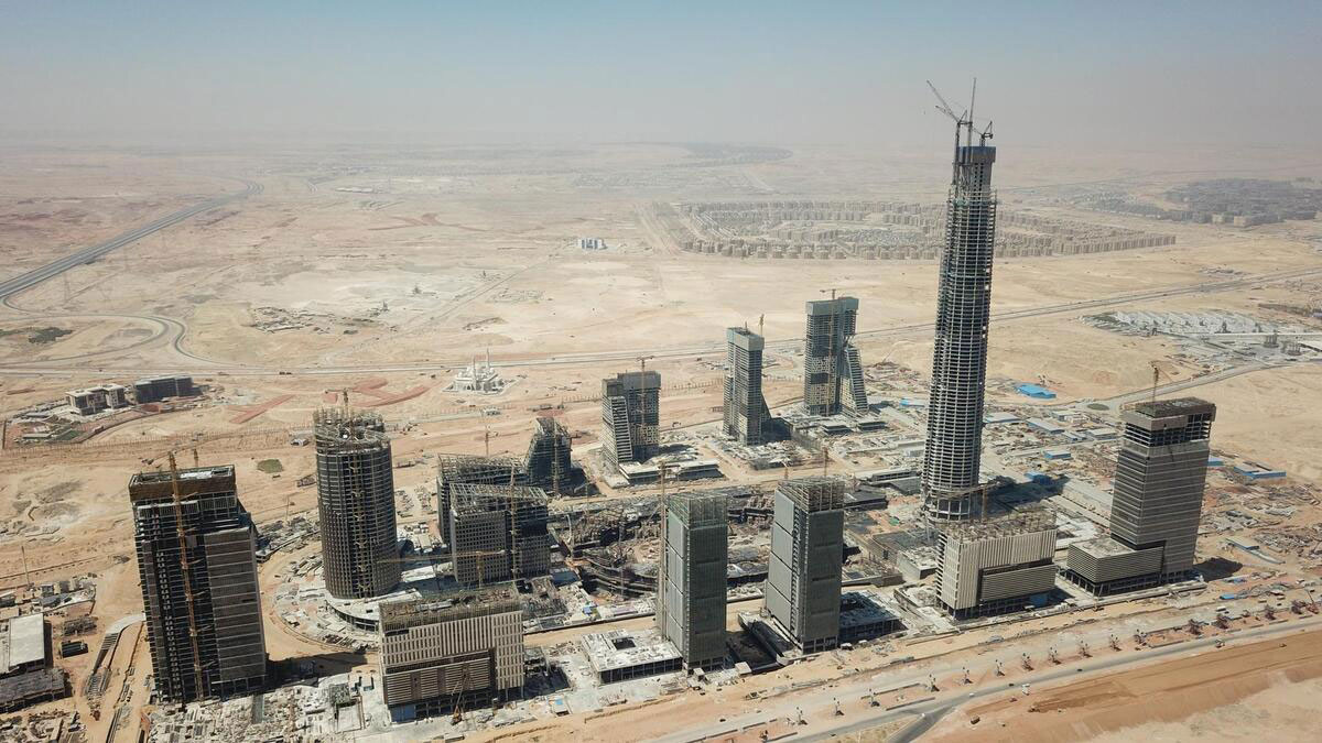 Construction-Megaprojects-Around-the-World-Iconic-Tower