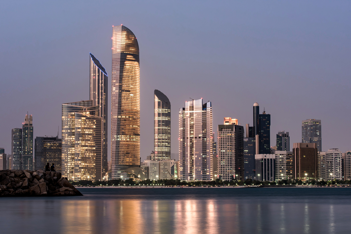 abu-dhabi-seascape-with-skyscrapers-Smart-Cities-in-the-World