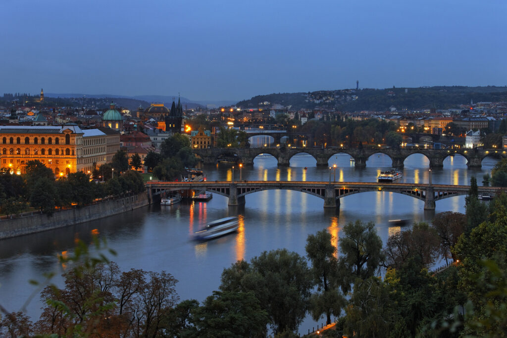 Construction-Company-in-Luxembourg-by-night