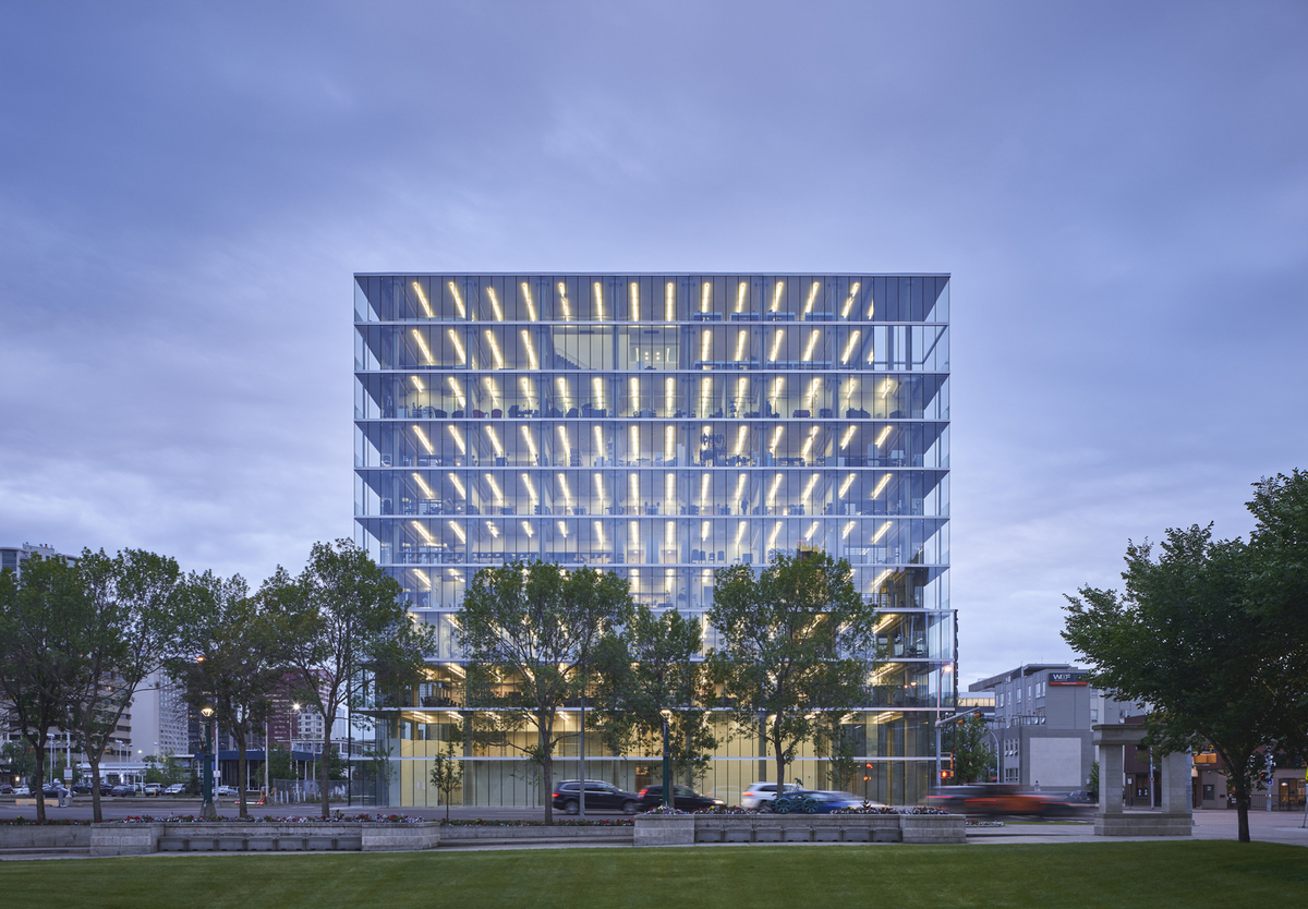 Commercial-Projects-in-Canada-Edge