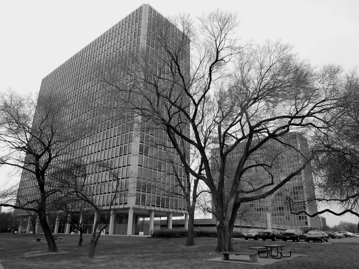 Famous-architects-Mies-IBM-Building