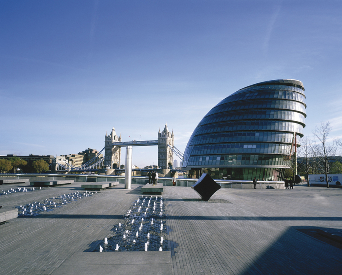 Famous-architects-Norman-Foster-london-City-Hall