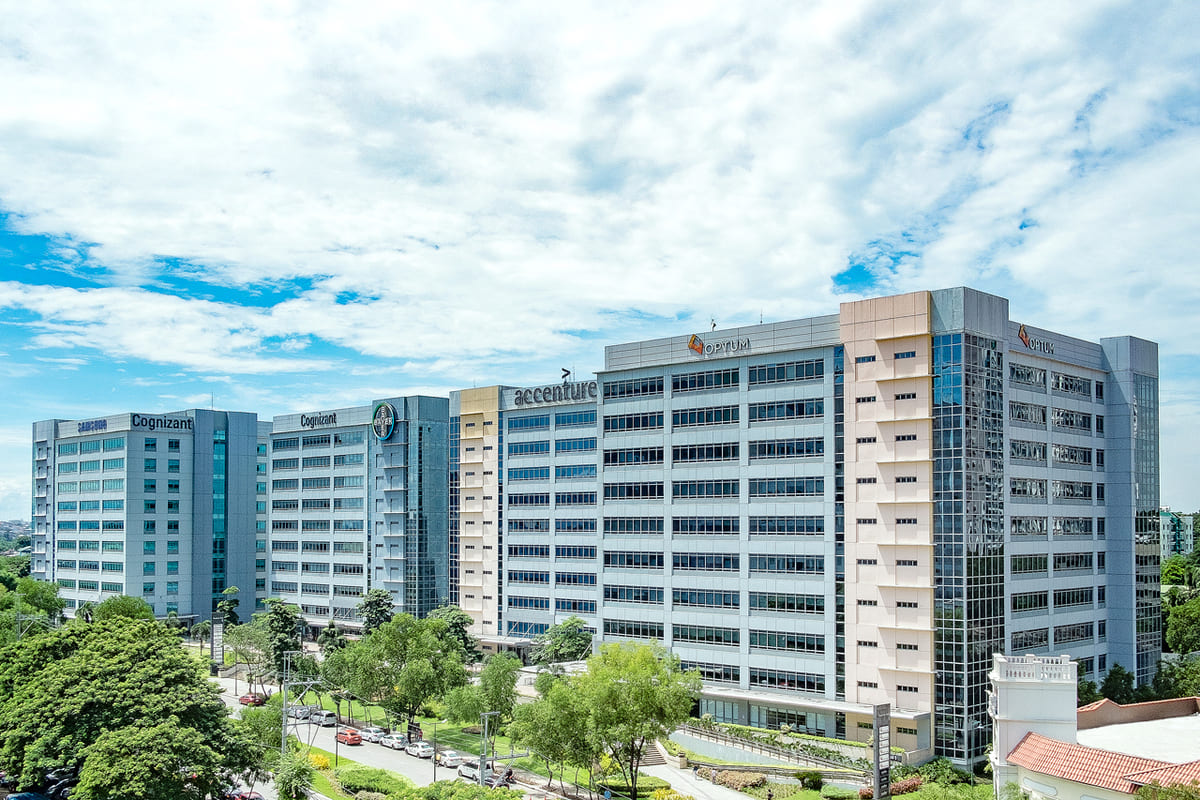 Green-Buildings-in-the-Philippines-Leading-the-Sustainability-Movement-06-Neuroject-8-Campus-Place-–-Building-A-Taguig