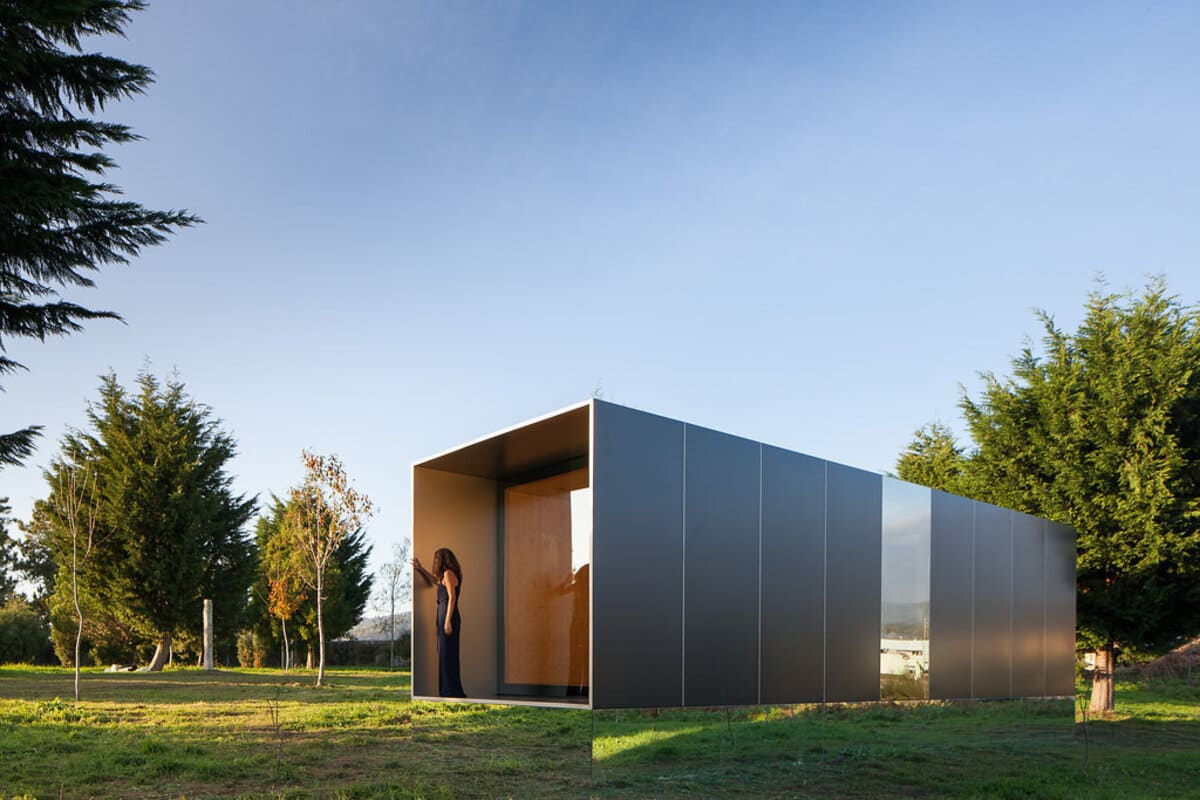 Modern-Architecture-Styles-10-Neuroject-Minimalism-Contemporary