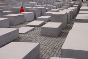 Modern-Architecture-Styles-From-Bauhaus-to-Brutalism-Main-Deconstructivism-Neuroject