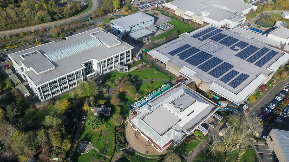 Read more about the article 5 Game‑Changing BIPV Technologies Powering Modern Buildings in 2025