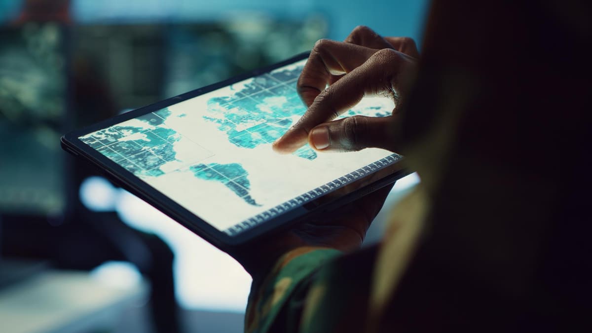 6 Benefits of Integrating IoT with Asset Tracking Systems Main Neuroject
