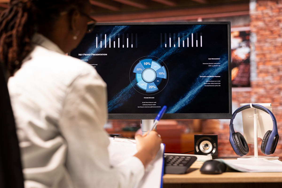 Read more about the article 6 Sensor Data KPIs to Track for Construction-Phase Carbon Reduction